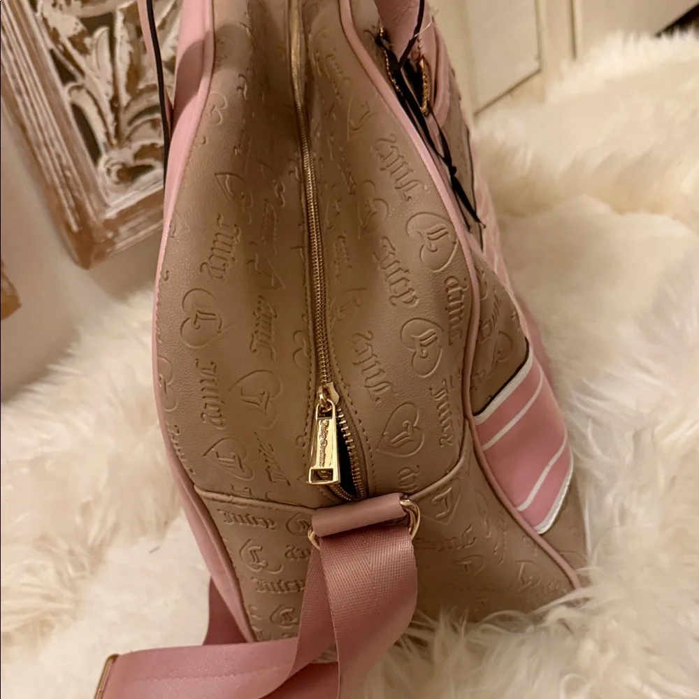 Juicy Couture Beige and Pink Logo Travel Duffle - Picture 4 of 10